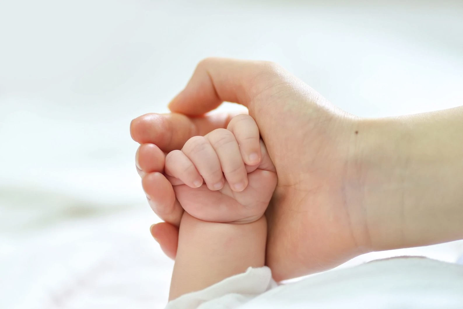 Естественные роды или кесарево после ЭКО?
